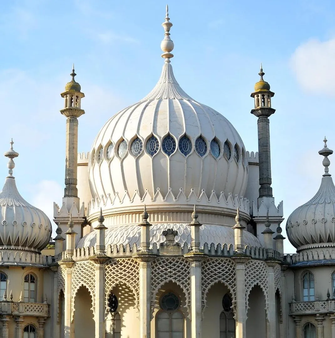 Stunning Brighton Seaside 2-Bedroom Townhouse With Patio, Sleeps 6 Dom wakacyjny