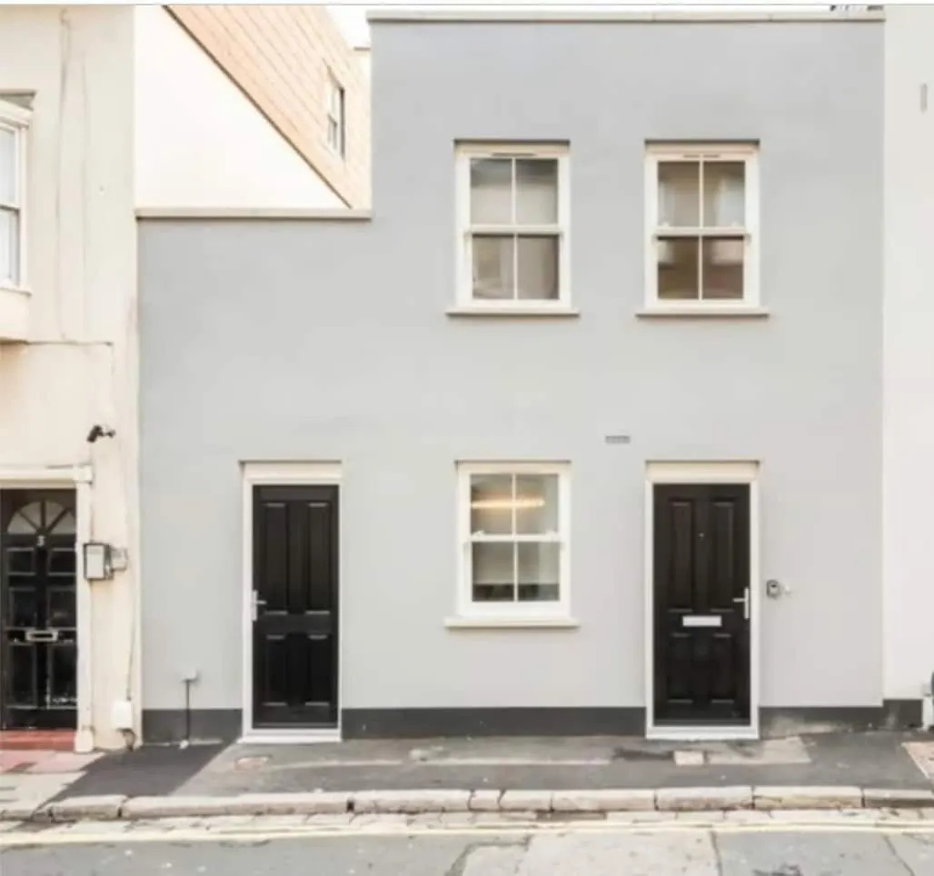 Stunning Brighton Seaside 2-Bedroom Townhouse With Patio, Sleeps 6 0*,  Wielka Brytania